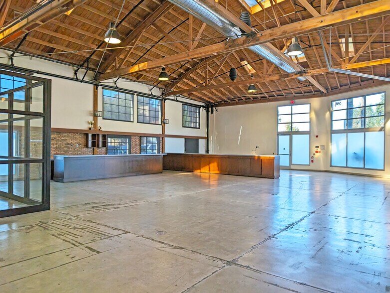More Photos Of 201 W Montecito St, Santa Barbara Warehouse For Lease
