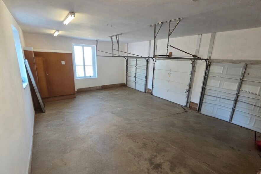 More Photos Of 113 Quiet Cove, Mooresville Office For Lease