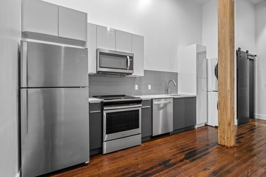 More Photos Of 124 S Joplin Ave, Joplin Warehouse For Sale