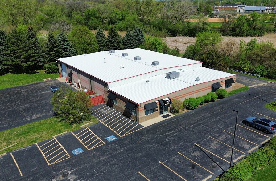 Primary Photo Of 230 Roma Jean Pky, Streamwood Warehouse For Sale