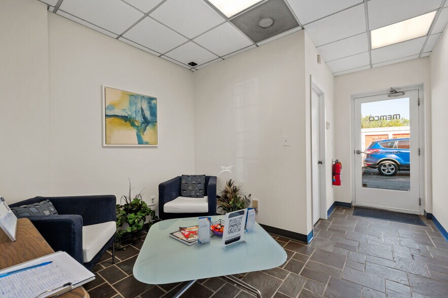 More Photos Of 130 Dodd St SE, Marietta Loft Creative Space For Sale