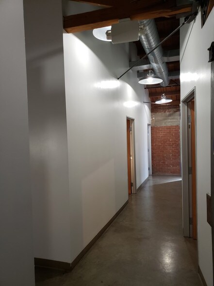 More Photos Of 1800 S Brand Blvd, Glendale Loft Creative Space For Lease