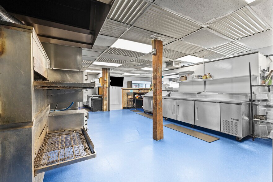 More Photos Of 51 N Liberty St, Alexandria Restaurant For Sale