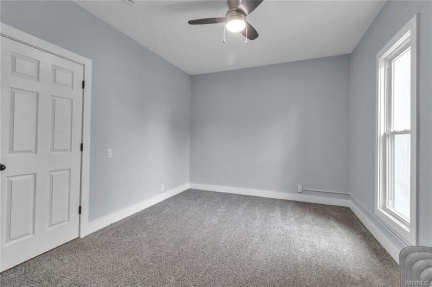 More Photos Of 49 William St, Tonawanda Apartments For Sale