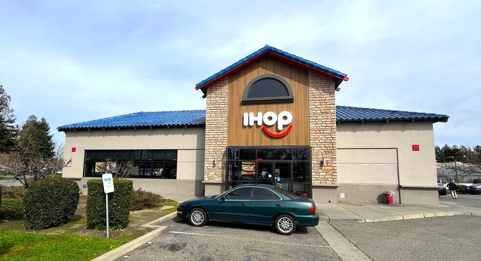 More Photos Of 5312 Old Redwood Hwy, Petaluma Restaurant For Lease