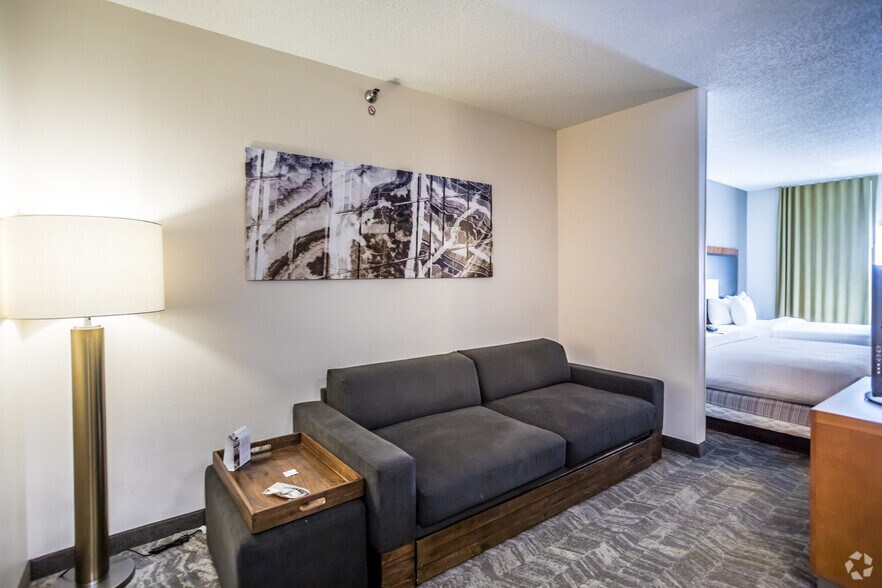 More Photos Of 2800 New Brunswick Rd, Memphis Hotel For Sale