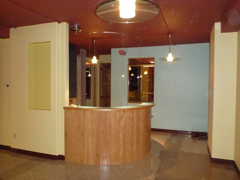 More Photos Of 1601 2nd Ave N, Great Falls Office For Lease