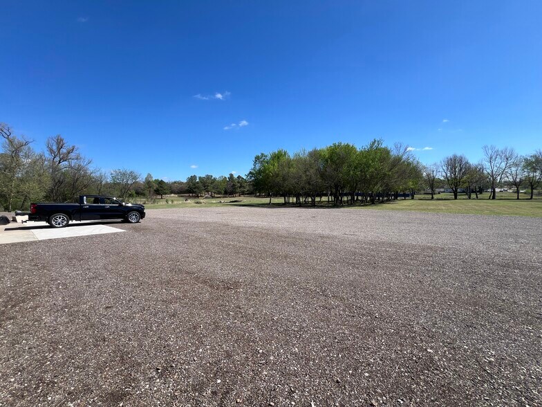 More Photos Of 12007 NE 23rd St, Choctaw Warehouse For Sale