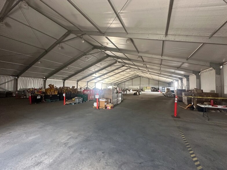 More Photos Of 7777 E Valencia Rd, Tucson Warehouse For Sale