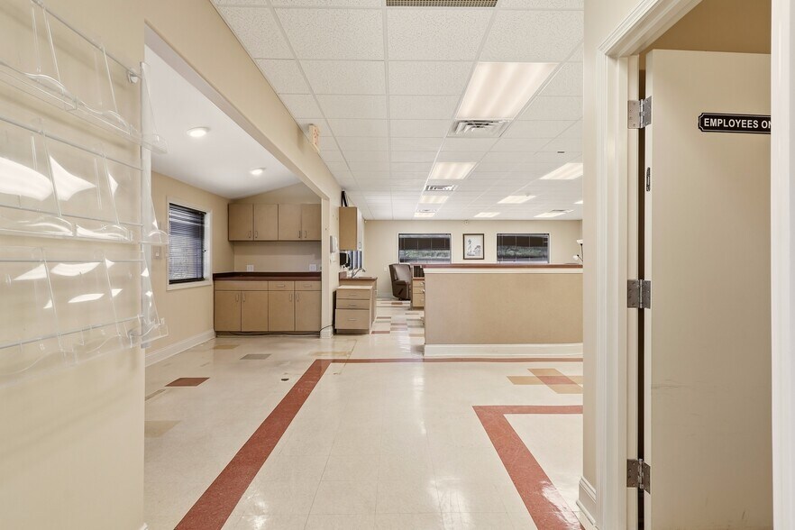 More Photos Of 9 San Bartola Dr, Saint Augustine Medical For Sale