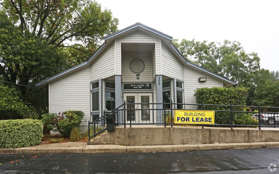 More Photos Of 515 E Court St, Seguin Office Residential For Lease