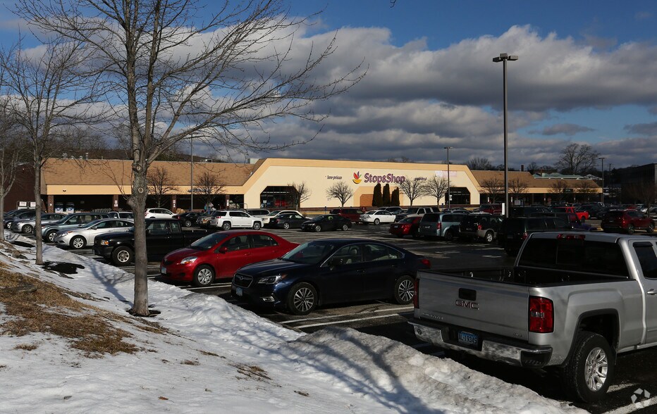 More Photos Of 211-215 High St, Torrington General Retail For Lease