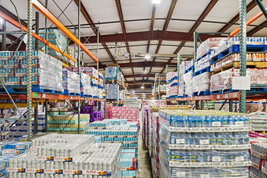 More Photos Of 400 Kristen Ct, Montrose Showroom For Lease