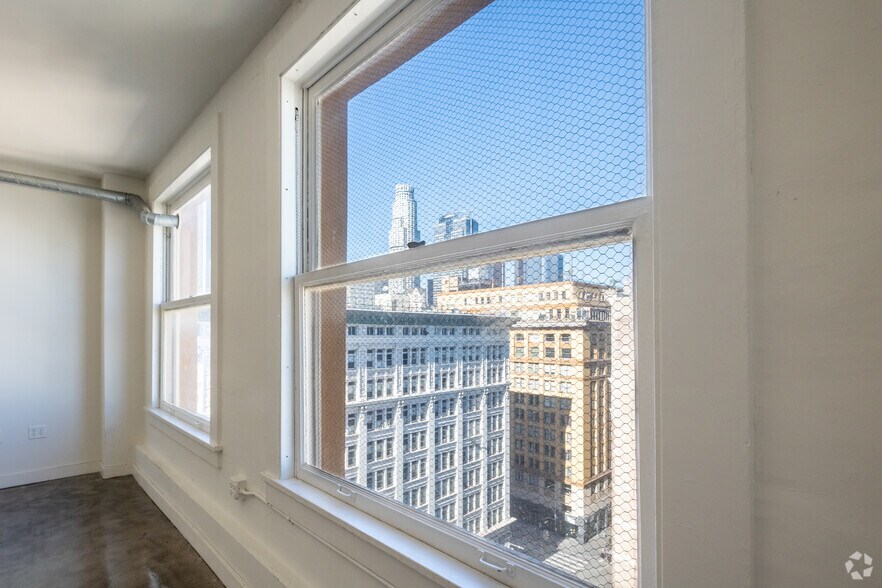 More Photos Of 724 S Spring St, Los Angeles Loft Creative Space For Lease