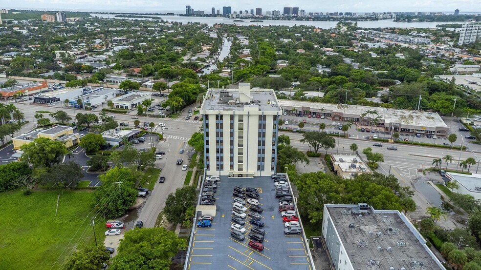 More Photos Of 12550 Biscayne Blvd, North Miami Medical For Sale