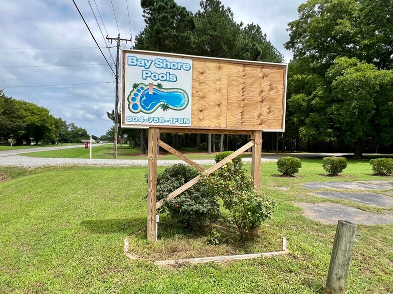 More Photos Of 15242 General Puller Hwy, Deltaville Freestanding For Sale