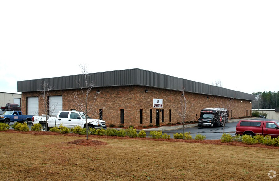 Primary Photo Of 365 Etowah Trace, Fayetteville Warehouse For Lease
