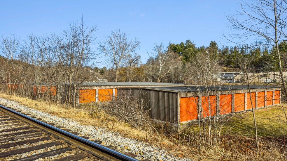 More Photos Of 129 Goldwing dr, North Tazewell Industrial For Sale