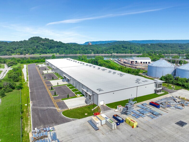 More Photos Of 2685 Riverport Rd, Chattanooga Industrial For Sale