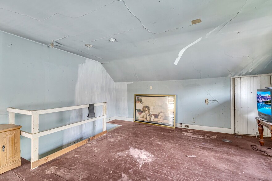 More Photos Of 177 East Ave, Bridgeton Apartments For Sale