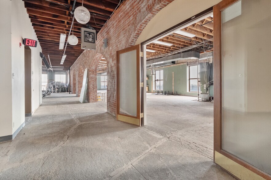 More Photos Of 612 N 2nd St, Saint Louis Office For Lease