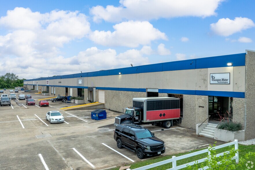 Primary Photo Of 1225 Capital Dr, Carrollton Warehouse For Lease