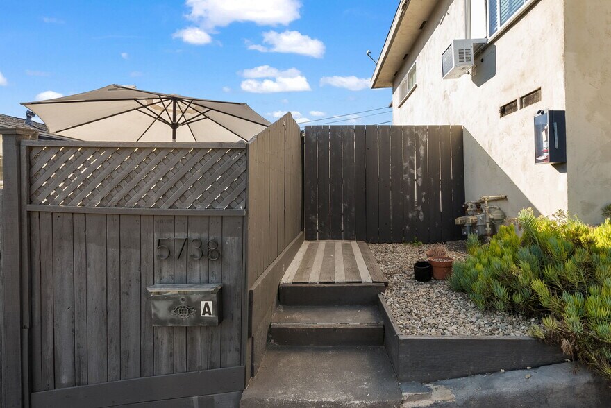 More Photos Of 5738 Meade Ave, San Diego Apartments For Sale