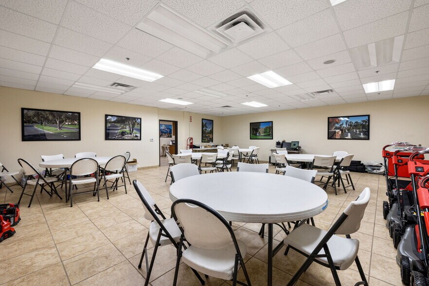 More Photos Of 72203 Adelaid St, Thousand Palms Industrial For Sale