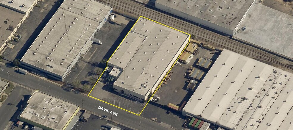 More Photos Of 2210 Davie Ave, Commerce Warehouse For Lease