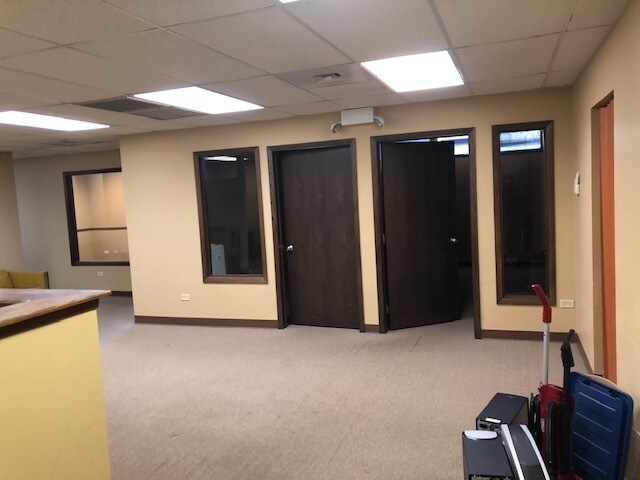 More Photos Of 3612 Lincoln Hwy, Olympia Fields Office For Sale
