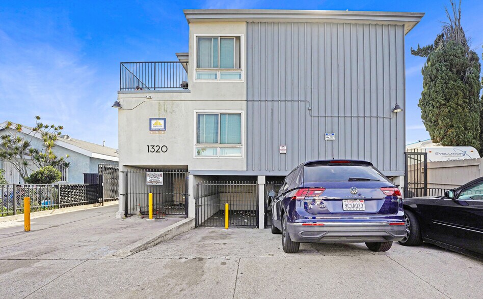 Primary Photo Of 1320 W 97th St, Los Angeles Apartments For Sale