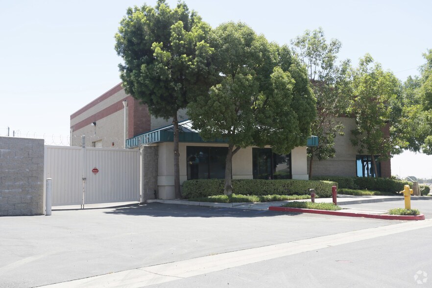 More Photos Of 1221 E 8th St, Upland Warehouse For Sale