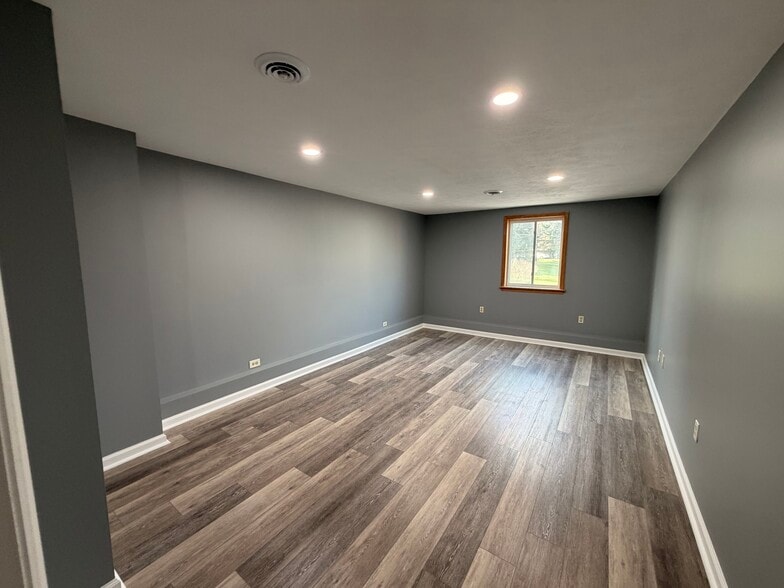 More Photos Of 7703 Perry Hwy, Pittsburgh Freestanding For Lease
