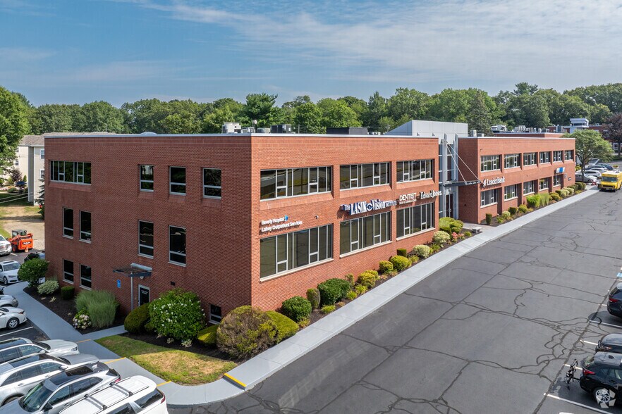 More Photos Of 50 Burlington Mall Rd, Burlington Unknown For Lease