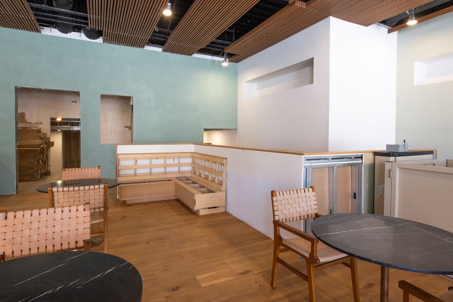 More Photos Of 915 Wilshire Blvd, Los Angeles Office For Lease