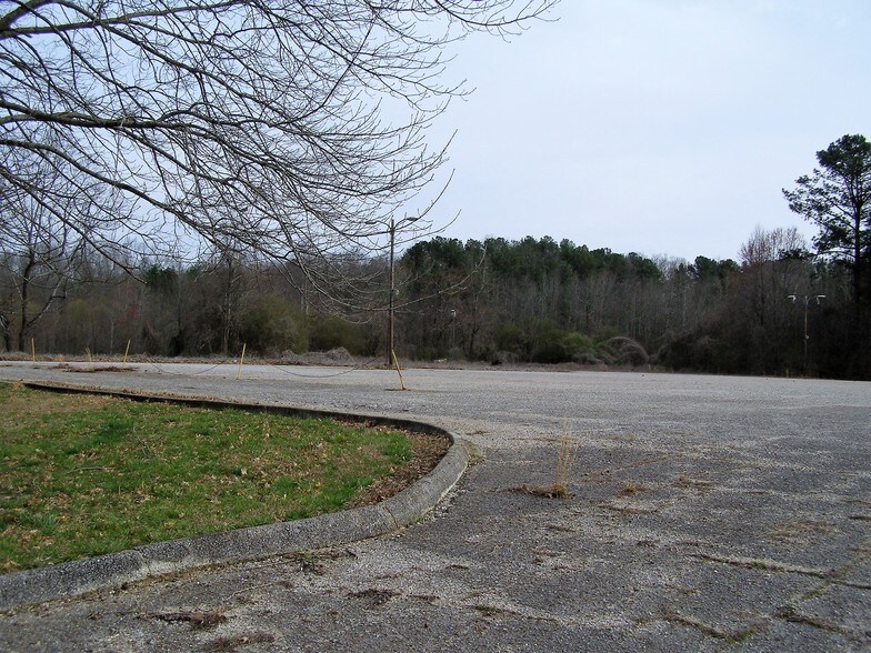 More Photos Of 2580 Highway 46, Heflin Warehouse For Lease