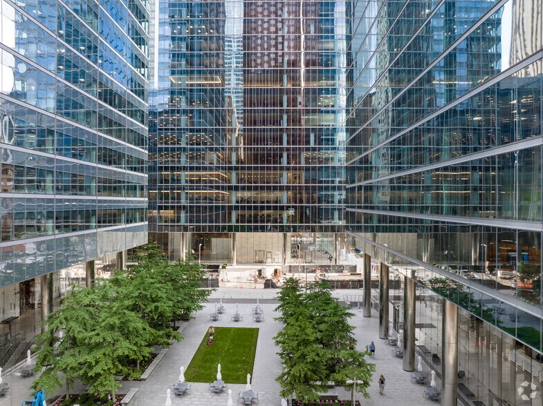 More Photos Of 40 Temperance St, Toronto Office For Lease