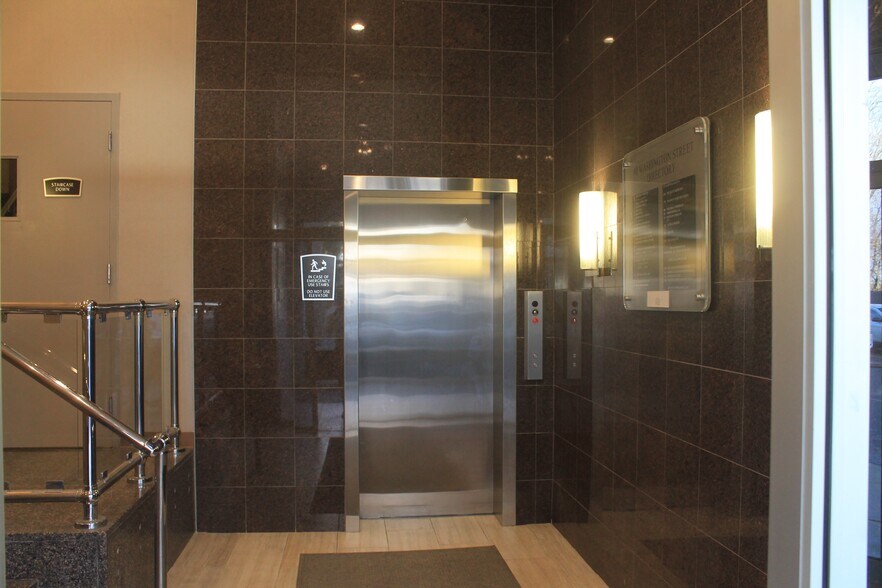 More Photos Of 80 Washington St, Poughkeepsie Office For Lease