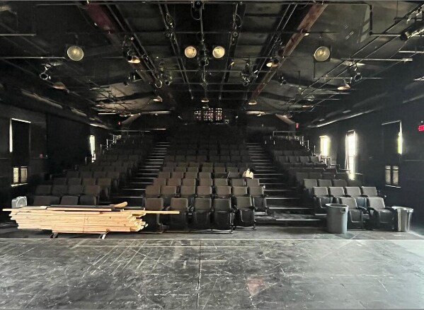 More Photos Of 28 Market St, Warren Theater Concert Hall For Lease