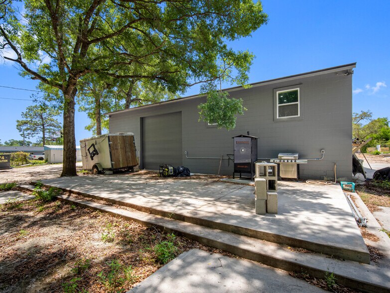 More Photos Of 16299 Cortez Blvd, Brooksville Industrial For Sale