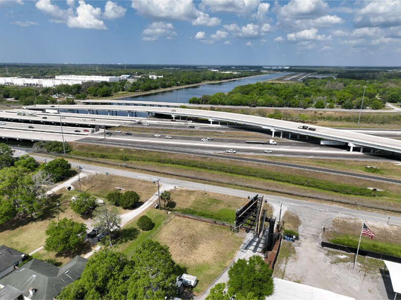 More Photos Of 5305 Garden Ln, Tampa Industrial For Sale