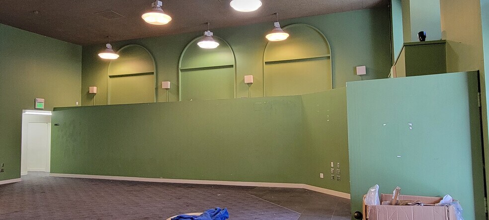 More Photos Of 1541 Polk St, San Francisco Storefront For Lease