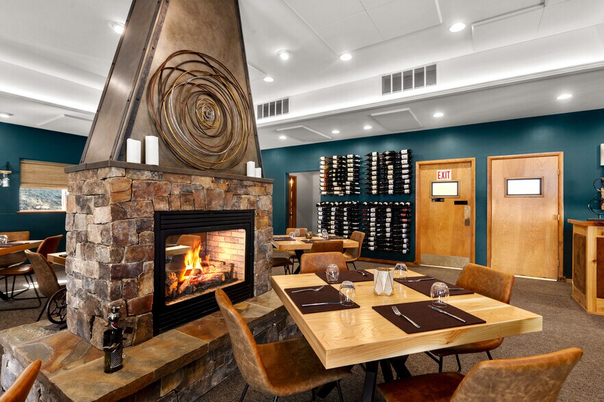 More Photos Of 7951 Hwy 35, Bigfork Restaurant For Sale