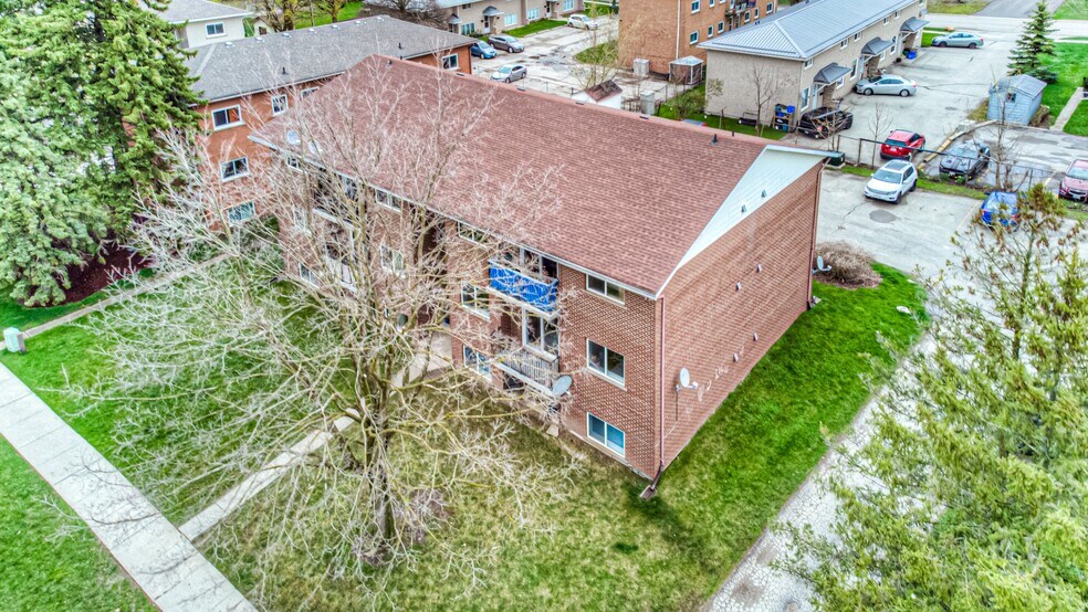 More Photos Of 15 Killdeer Rd, Elmira Apartments For Sale