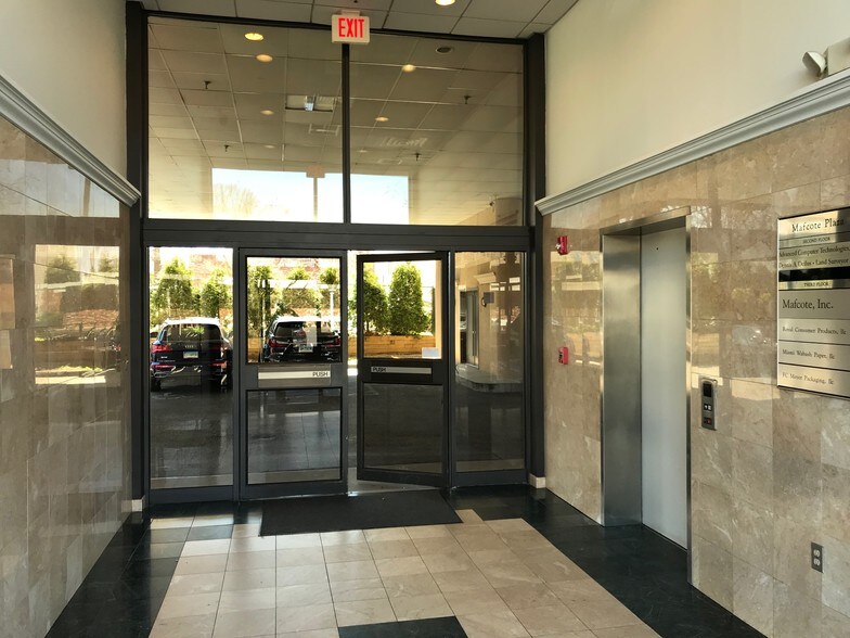 More Photos Of 108 Main St, Norwalk Medical For Lease