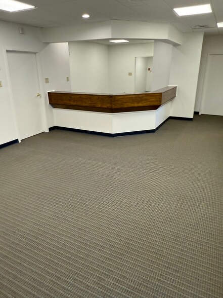More Photos Of 276 Medical Way, Riverdale Medical For Sale