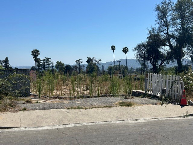 Primary Photo Of 298 E Poppyfields Dr, Altadena Land For Sale