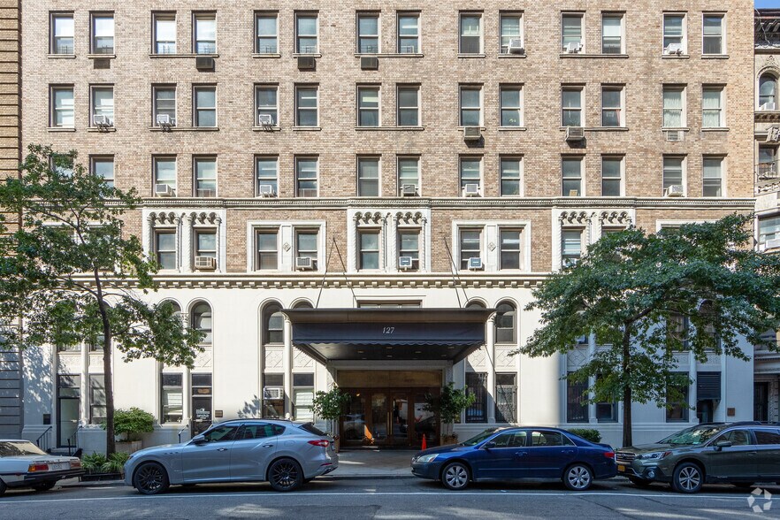 More Photos Of 127 W 79th St, New York Apartments For Lease