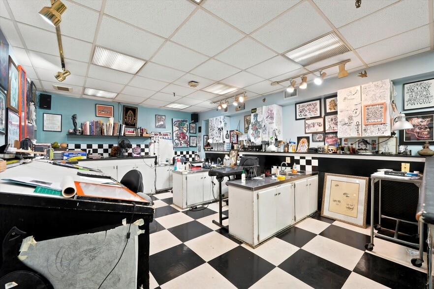 More Photos Of 617 South St, Philadelphia Apartments For Lease