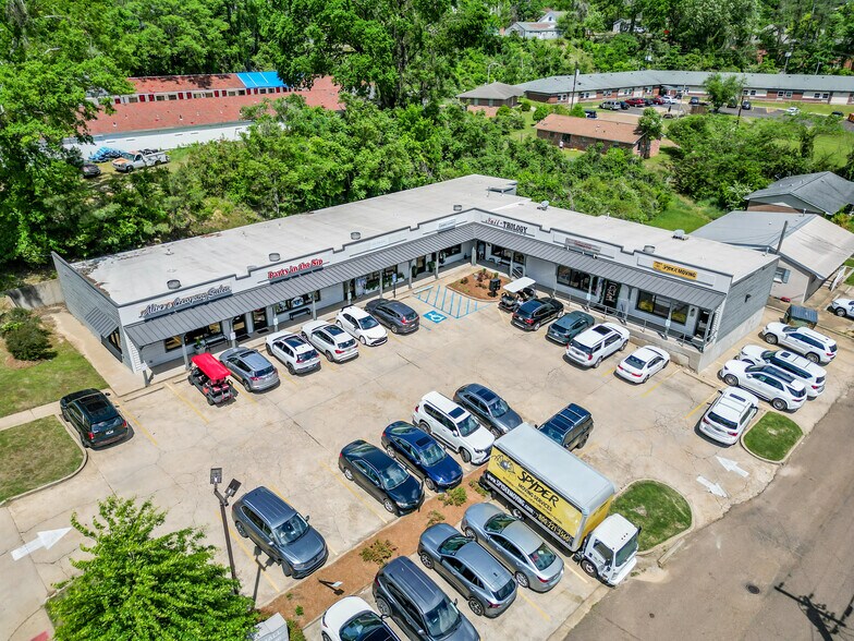 Primary Photo Of 1525 University Ave, Oxford General Retail For Sale